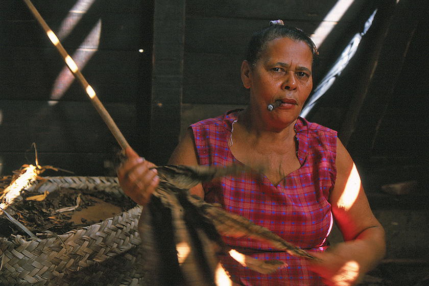 Dominikanische Republik – Zigarrendreherin