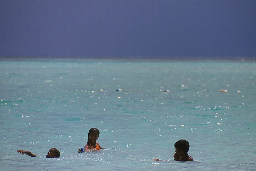 Dominikanische Republik – Bad im Meer